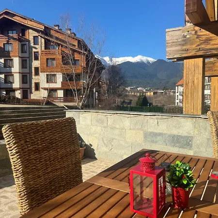 Apartment 13 With Fireplace & Terrace, St John Park